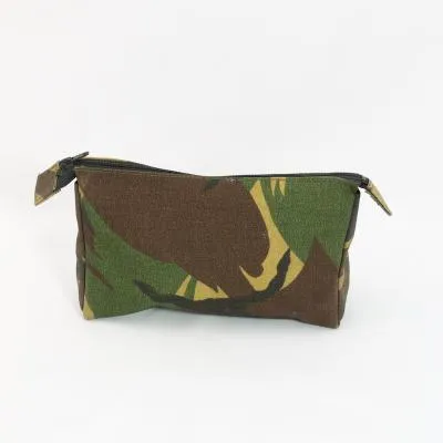 Personal Hygiene: Wash Bag / Mini Holdall. Zip Top. Dutch. Used / Graded. D.P.M.