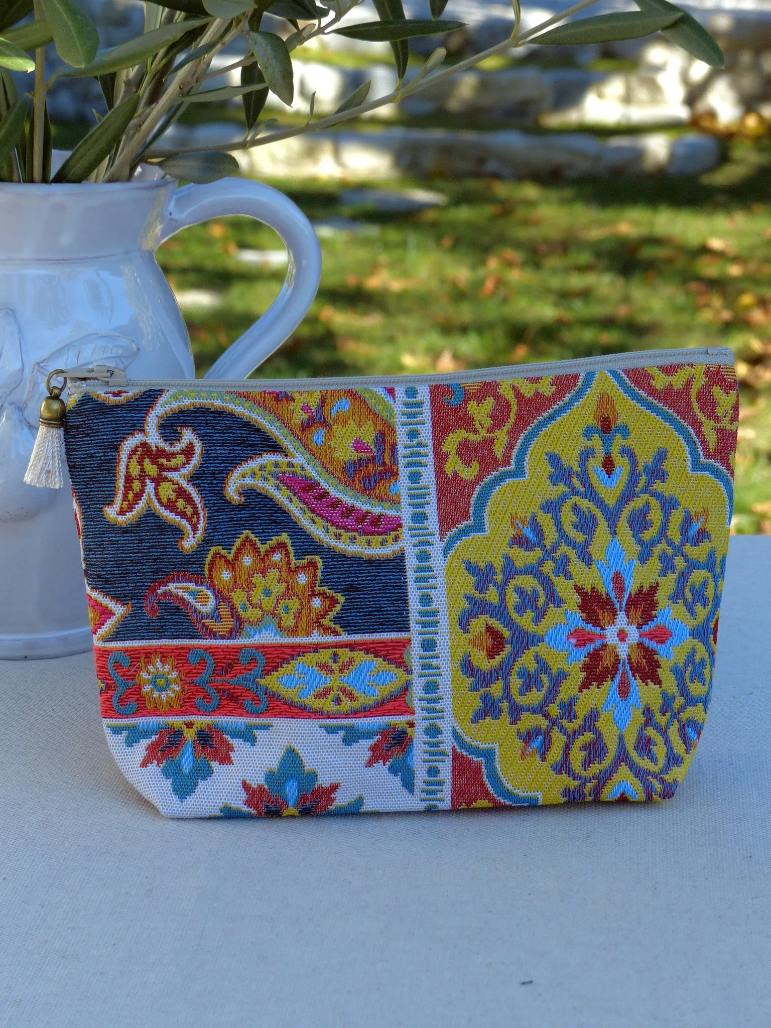 Wash bag – blue, pink, orange tapestry